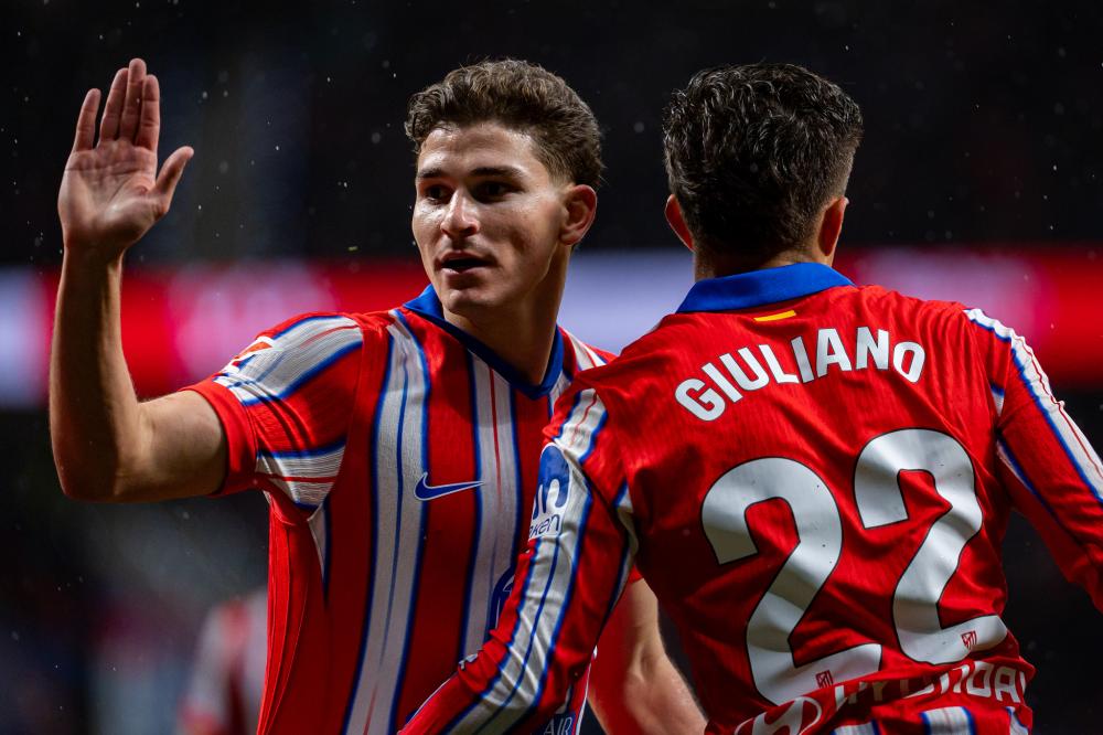 个英俊小生 个英俊小生